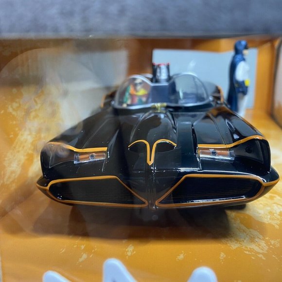 🆕️Jada Classic Batman & Batmobile Diecast NEW - Picture 11 of 11